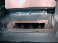 SEH炉の保持室点検ハッチ